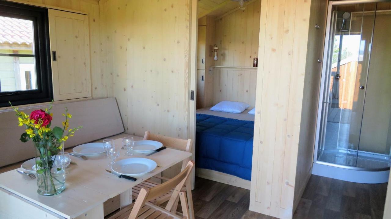 Lodges Du Camping Les 4 Saisons Grane Exteriör bild